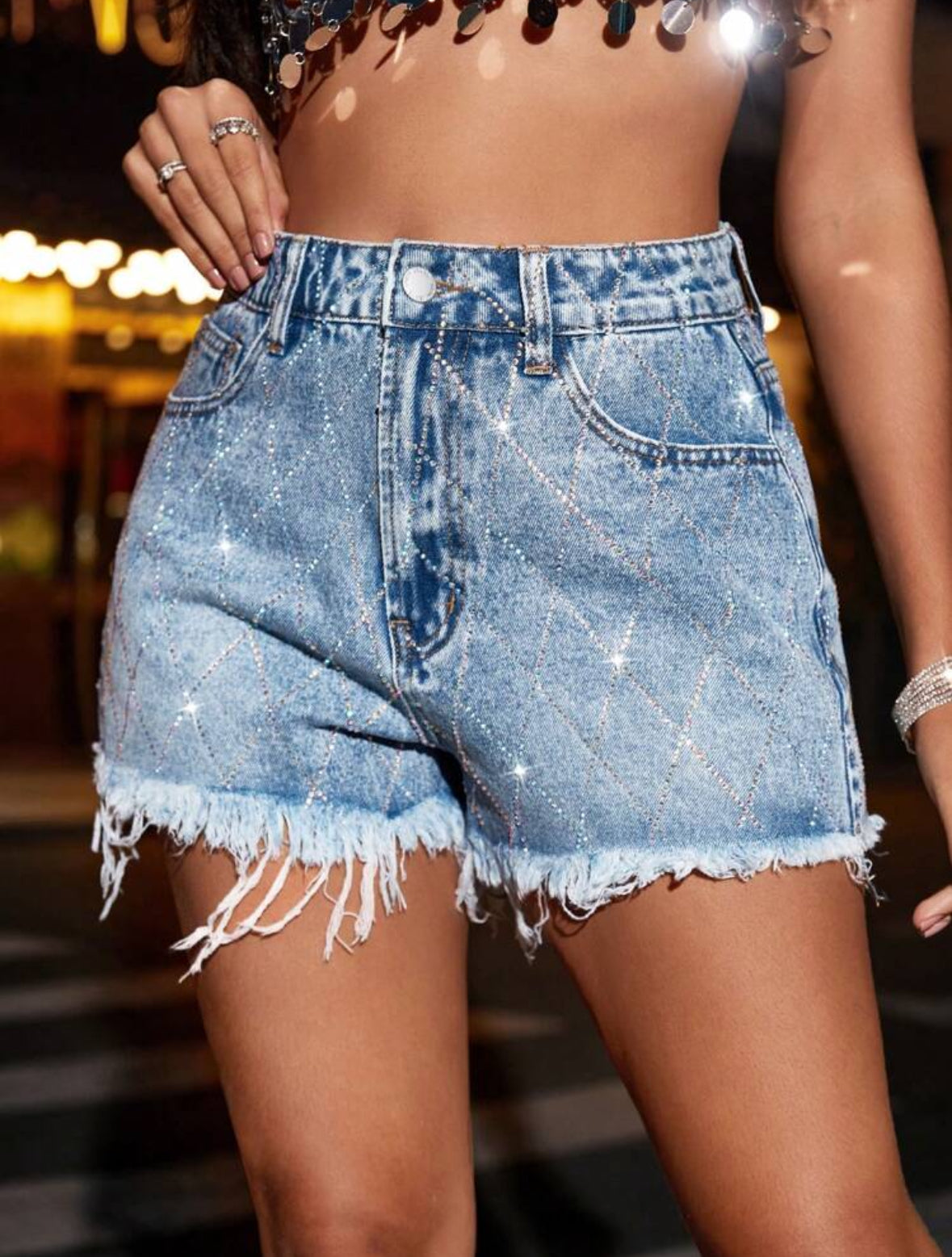 Short jean avec paillettes