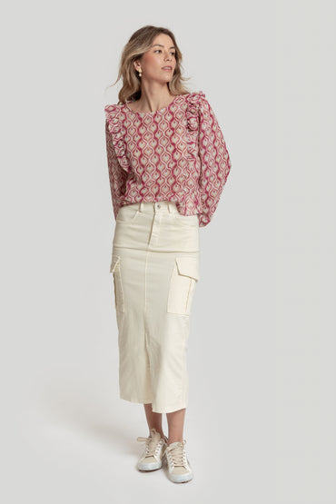 Blouse à manches longues, taille très bien, tissu fin