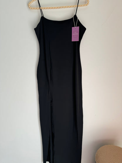 Long dress with side slit